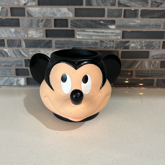 Vintage Mickey Mouse Plastic Cup - Picture 2 of 7